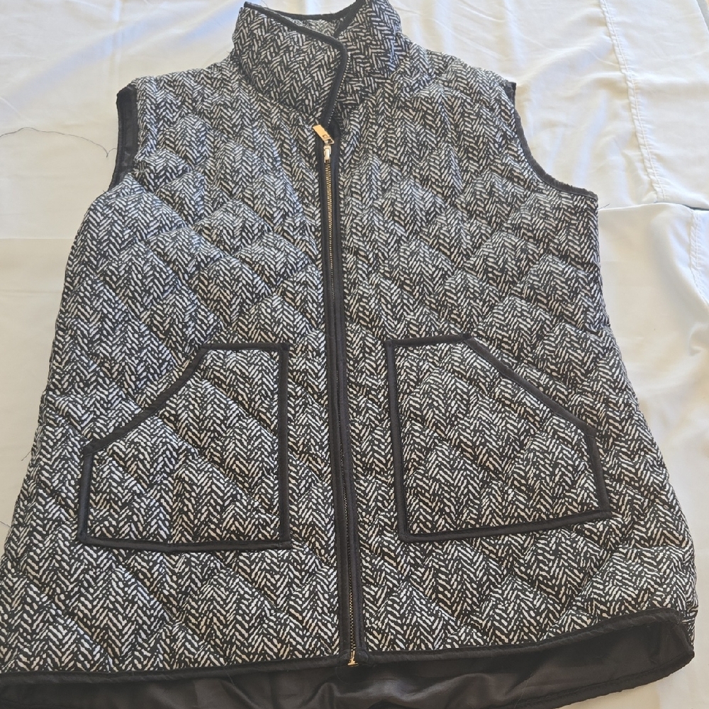 AMPERSAND AVE Black and White Patterned Vest